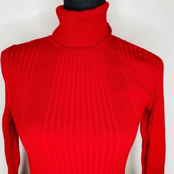 MOTH by Anthropologie Red Ribbed Turtleneck Button Sleeve Sweater Size Small - Picture 5 of 6